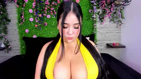 Ivonne online show from November 6, 6:36 pm