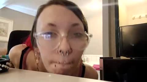 ivorytrixx online show from November 19, 6:19 pm