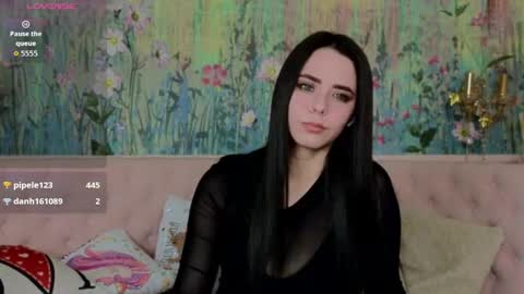 ivorywood_ online show from April 15, 7:47 pm