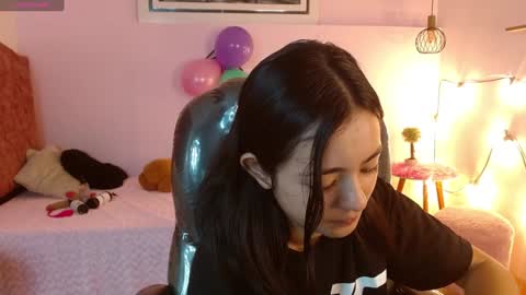 Snapshot of ivy_gail chatting on January 29, 4:58 am IVY online show from January 29, 4:58 am