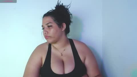 ivy_moon6 online show from May 19, 7:37 am
