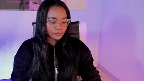 i v y  b l i s s online show from February 3, 12:03 pm