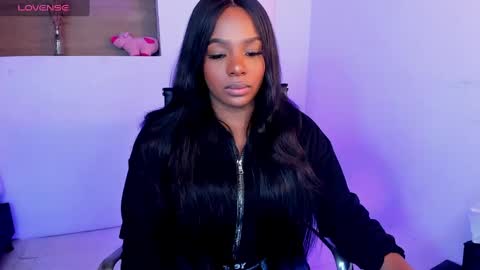 i v y  b l i s s online show from February 21, 11:55 am