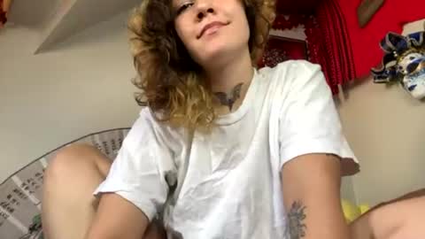 IVY DEVILL online show from July 9, 3:25 pm