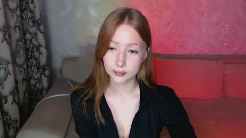 IvySinclair online show from August 8, 6:05 pm