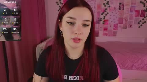 Daisy online show from November 19, 9:15 pm