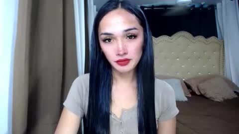 Snapshot of iwillcum4u_ chatting on October 23, 8:31 am thea online show from October 23, 8:31 am