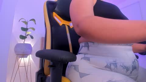 Iza online show from February 26, 2:32 am