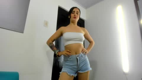 Izzy online show from January 17, 2:18 pm