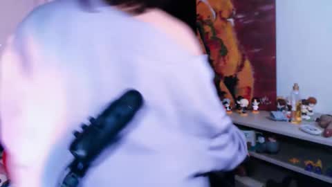 jade 18  online show from December 4, 7:32 am