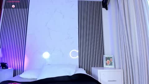 Snapshot of jackandrosse_ chatting on October 13, 1:14 pm Jack Rosse online show from October 13, 1:14 pm