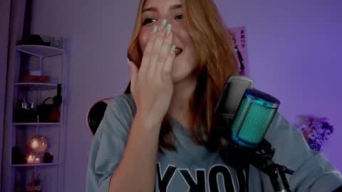 Linda Sofia help me get to 100 thumbs up online show from February 15, 2:37 am