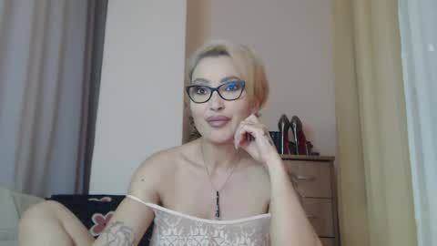 Jada online show from May 28, 8:29 pm