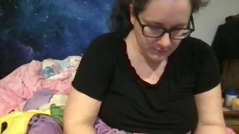 Snapshot of jade_amethyst_star chatting on October 21, 9:52 pm jade_amethyst_star online show from October 21, 9:52 pm