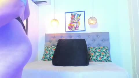Snapshot of jade_brown21 chatting on October 4, 1:00 am jade_brown21 online show from October 4, 1:00 am