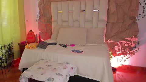 Snapshot of jade_nm chatting on October 11, 1:58 pm ade online show from October 11, 1:58 pm
