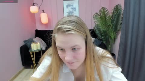 Jade online show from February 5, 10:01 pm