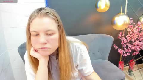 Jade online show from February 16, 1:38 pm