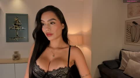 JADE EVANS online show from March 21, 7:30 pm