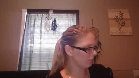 JadeLuv online show from February 23, 5:12 pm