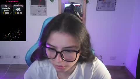 Jade 3 online show from June 20, 5:11 am