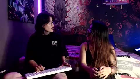 Alex and Venus online show from April 9, 6:19 am