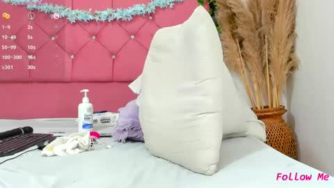 jadiya   Hot online show from April 24, 6:00 pm