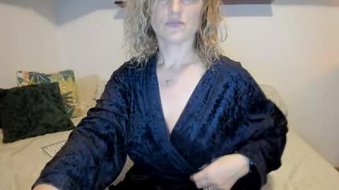 elena online show from March 12, 3:24 am