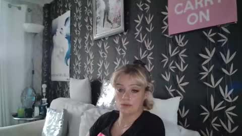JAKKI LOUISE pornstar online show from June 2, 4:52 pm