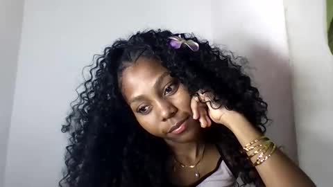 jamila531017 online show from May 30, 1:03 am