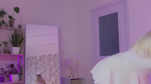 jane suckss online show from March 6, 4:52 am