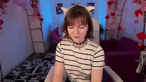 janefields online show from July 25, 9:05 am