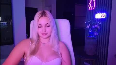 Jane online show from October 25, 8:48 pm