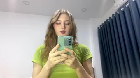 Janie online show from April 11, 6:22 pm