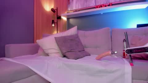 Janinne  online show from March 28, 11:54 am