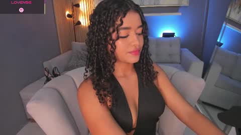 Janinne  online show from July 28, 2:13 pm