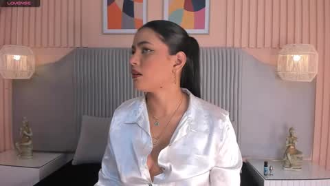 Snapshot of janna_lopez chatting on March 1, 10:13 am Janna online show from March 1, 10:13 am