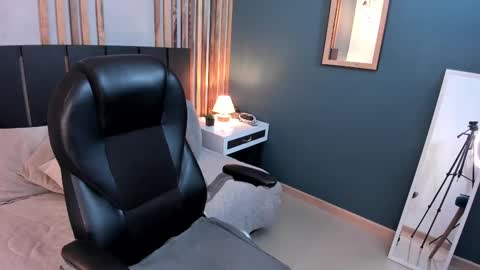 Janne for u online show from September 17, 8:29 pm