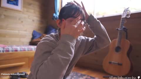 Snapshot of janne_maybe chatting on February 16, 5:04 pm jmaybe e online show from February 16, 5:04 pm