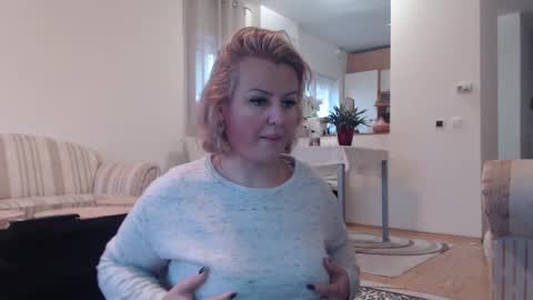 jaqueline88 online show from February 17, 6:20 am