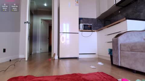 Aiya online show from February 4, 6:49 am