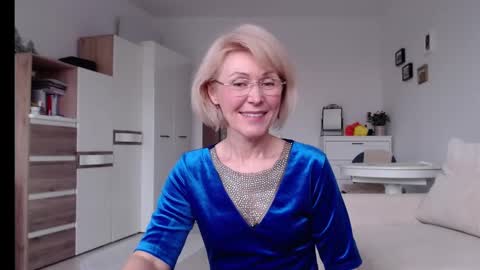 Snapshot of jasmin18v chatting on January 25, 2:19 pm Jasmin room for people 40 online show from January 25, 2:19 pm
