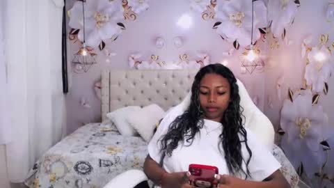 Snapshot of jasmin_brunette_ chatting on January 23, 11:48 am Jasmin online show from January 23, 11:48 am