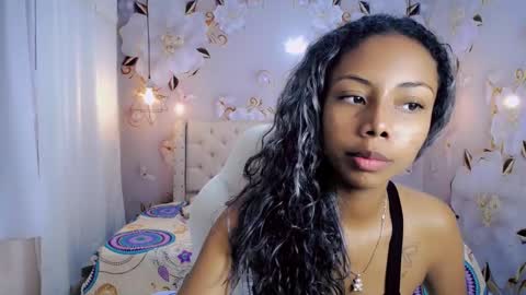 Snapshot of jasmin_brunette_ chatting on February 20, 11:42 am Jasmin online show from February 20, 11:42 am