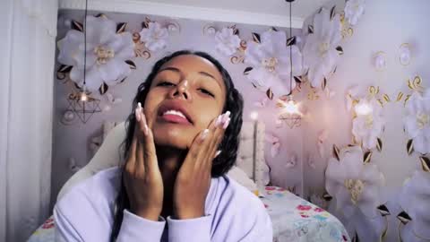 Snapshot of jasmin_brunette_ chatting on January 24, 11:37 am Jasmin online show from January 24, 11:37 am