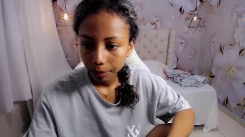 Snapshot of jasmin_brunette_ chatting on December 3, 11:32 am Jasmin online show from December 3, 11:32 am