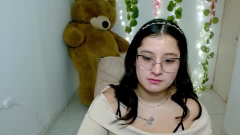 jasmine609087 online show from November 26, 3:13 pm