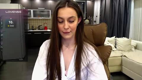 Jasmine online show from June 3, 9:53 pm