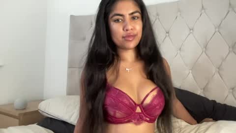 Jasmine Fox  online show from July 29, 6:41 pm