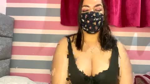 Jassmina  online show from January 3, 12:30 pm